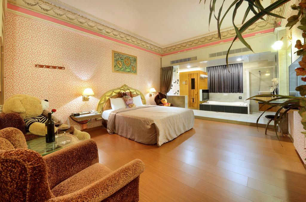 Holland Village Motel Tainan Exterior foto