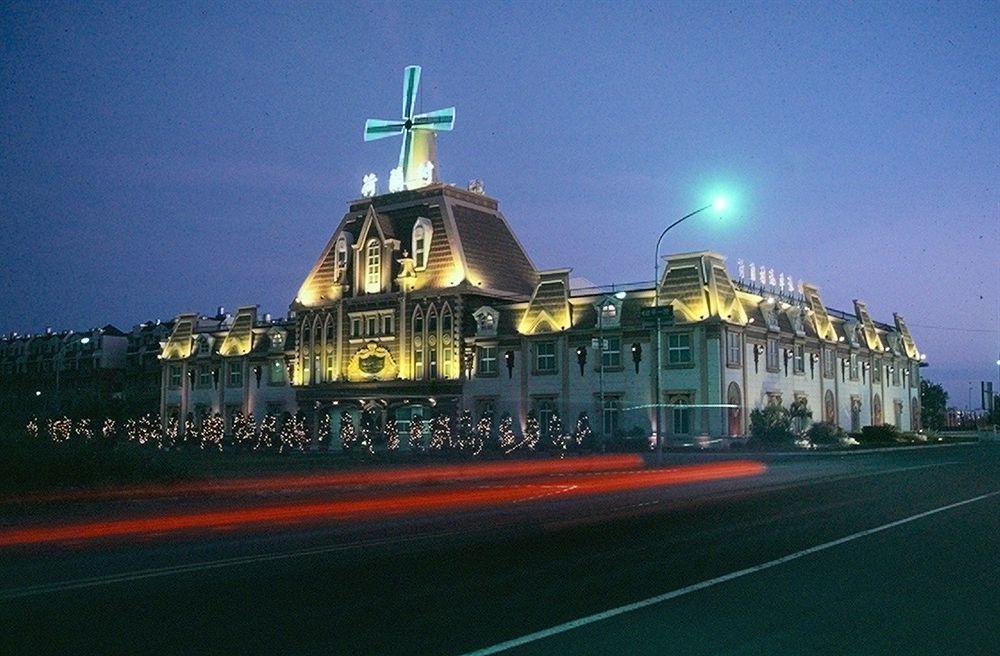 Holland Village Motel Tainan Exterior foto